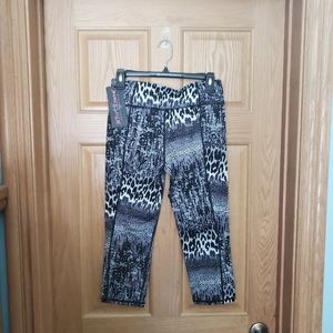 Betsey Johnson workout leggings
